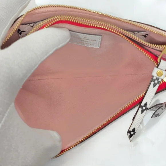 ✨️Authentic Louis Vuitton Monogram Double Zip Pochette Crossbody Bag - Picture 12 of 15